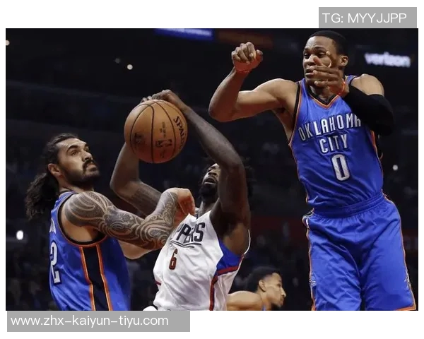 2012年NBA季后赛快船与雷霆的激烈对决回顾与精彩瞬间分析